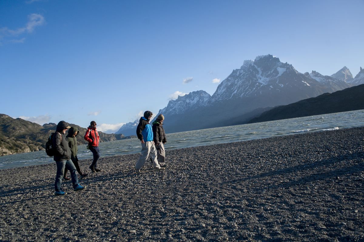 Lake Grey shore walk, Patagonia